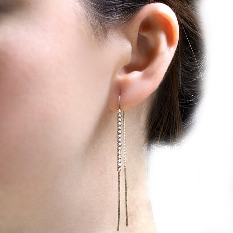 Altın 7 Cm Boyunda Sallantılı Toplu Küpe (KP0136)