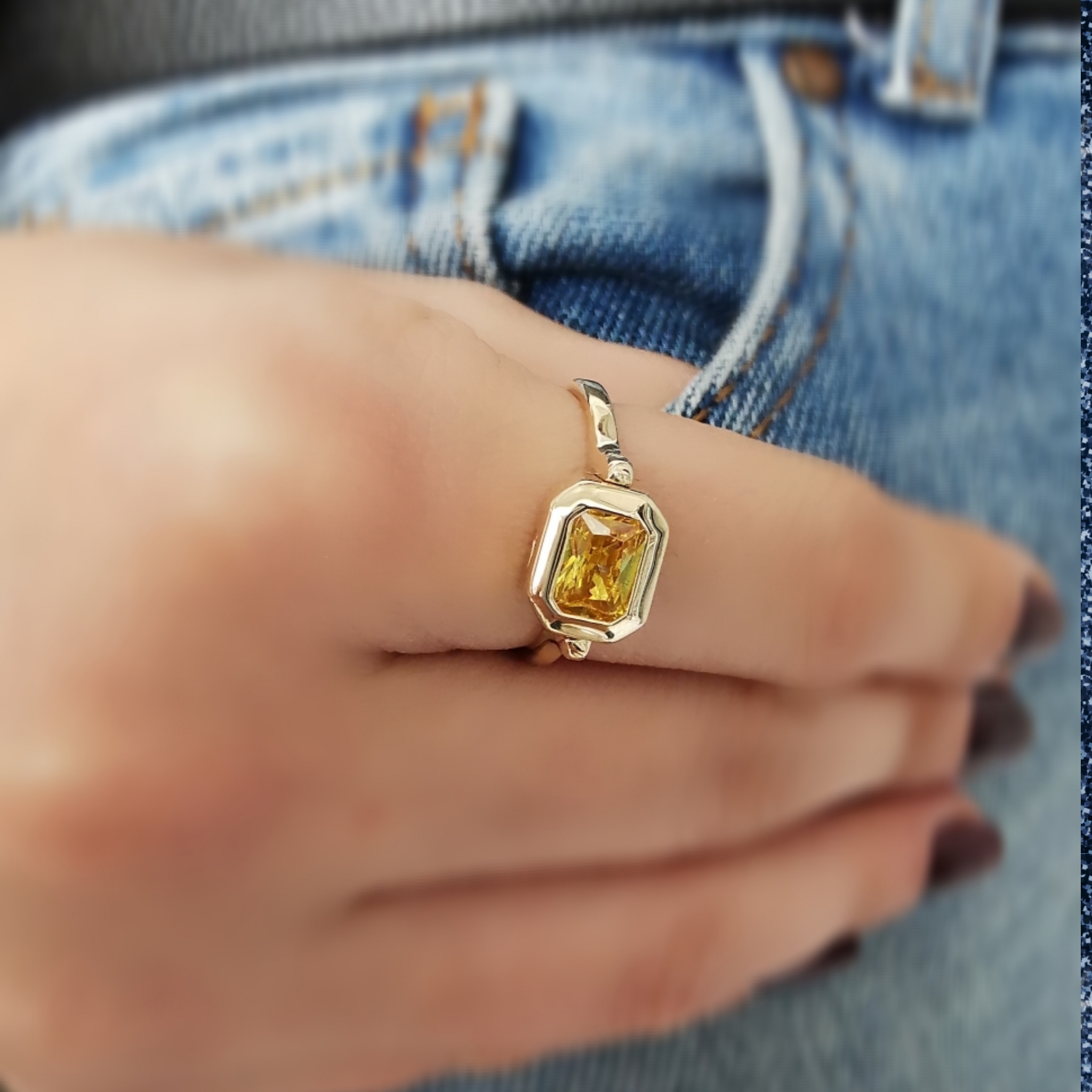 Altın Citrine Baget Taşlı Spor Yüzük (YZK0127)