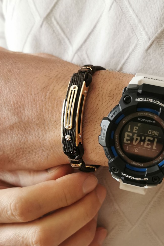 Farklı Tarz Pırlantalı Altın Erkek Bileklik