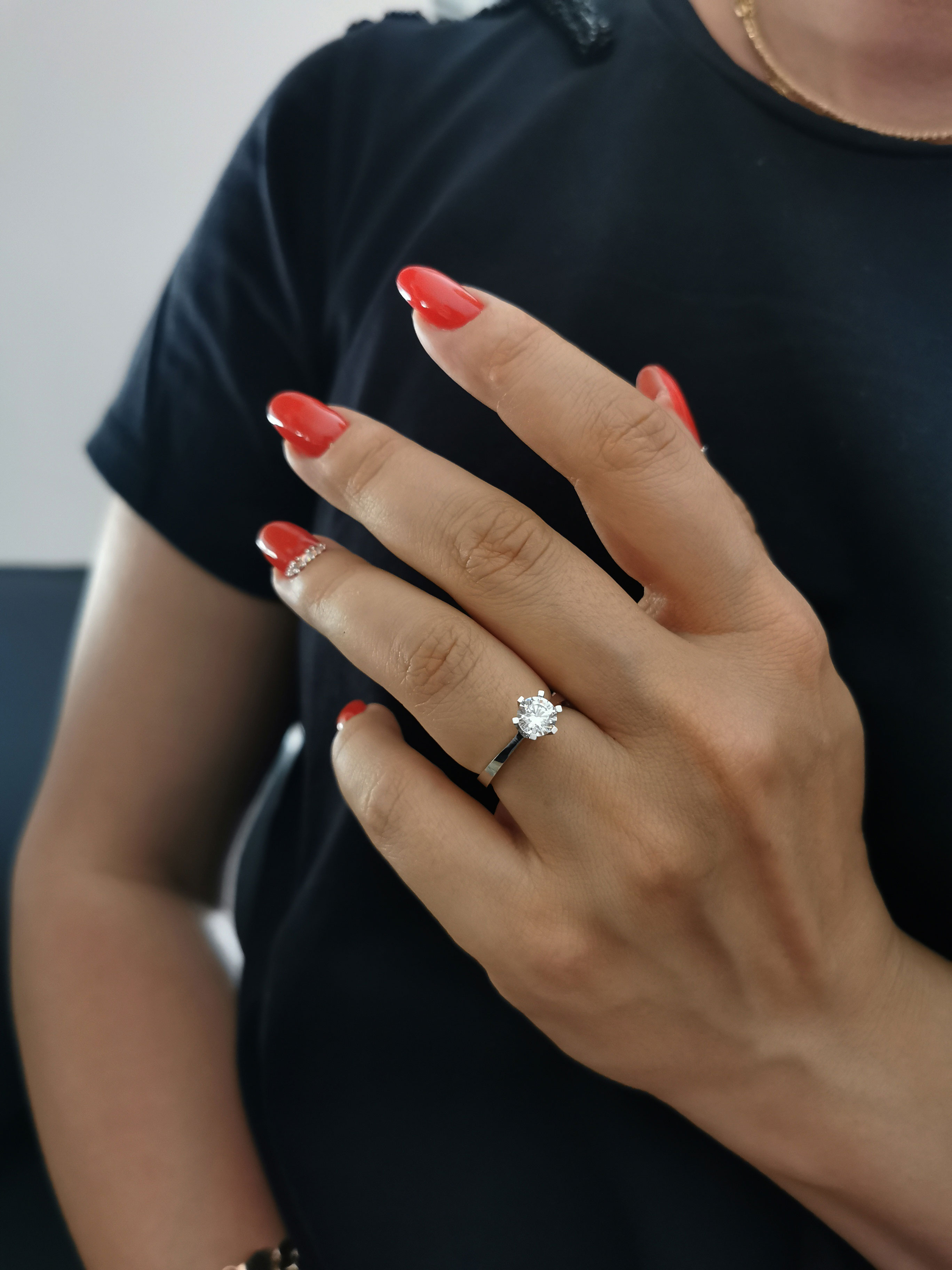 Sade Model Altın Tek Taş Yüzük (FTY0308)