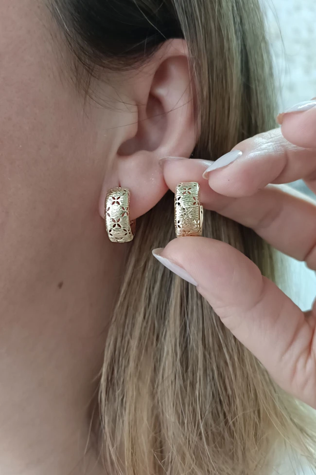 1.5 Cm Altın Günlük Halka Küpe