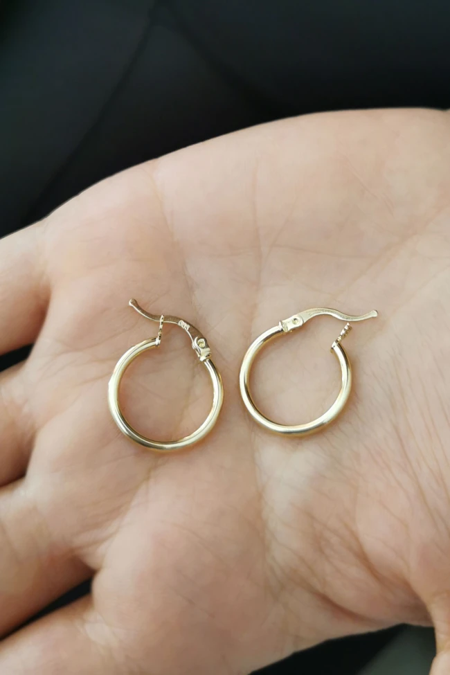 1.5 Cm İnce Bombe Düz Altın Halka Küpe