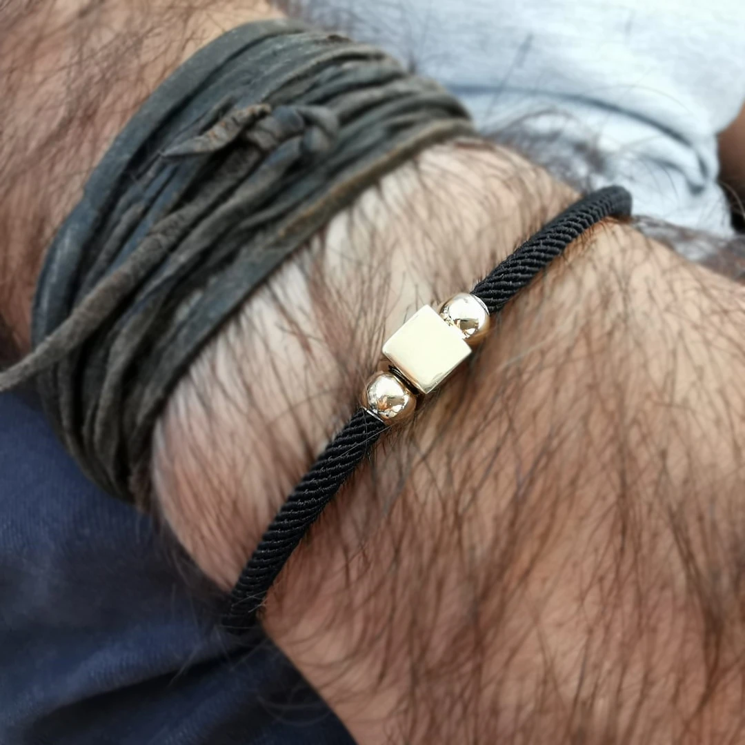 Altın 14 Ayar Siyah Top ve Küp Bileklik (BLK0315)
