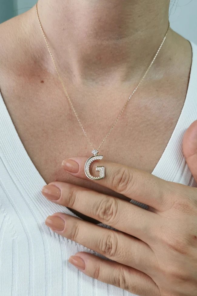 Altın Burgu Kenar G Harf Kolye