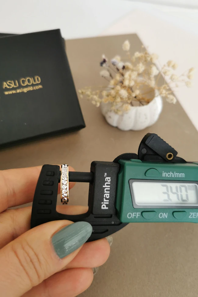 Altın Kalem İşlemeli Unisex Çift Alyans