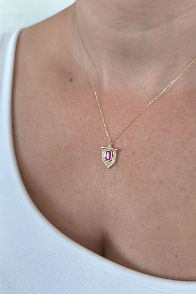 Altın Ruby Taşlı Otantik Kolye
