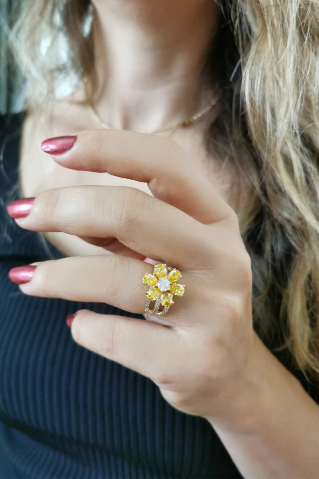 Citrine Taşlı Altın Nergis Çiçeği Yüzük