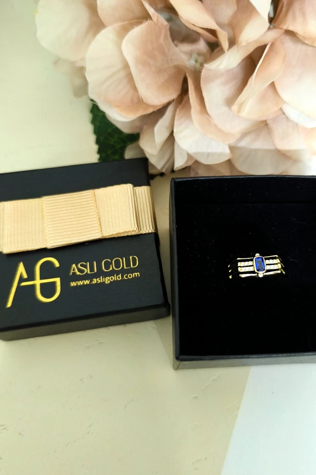 Köşegen Altın Safir Taşlı Yüzük