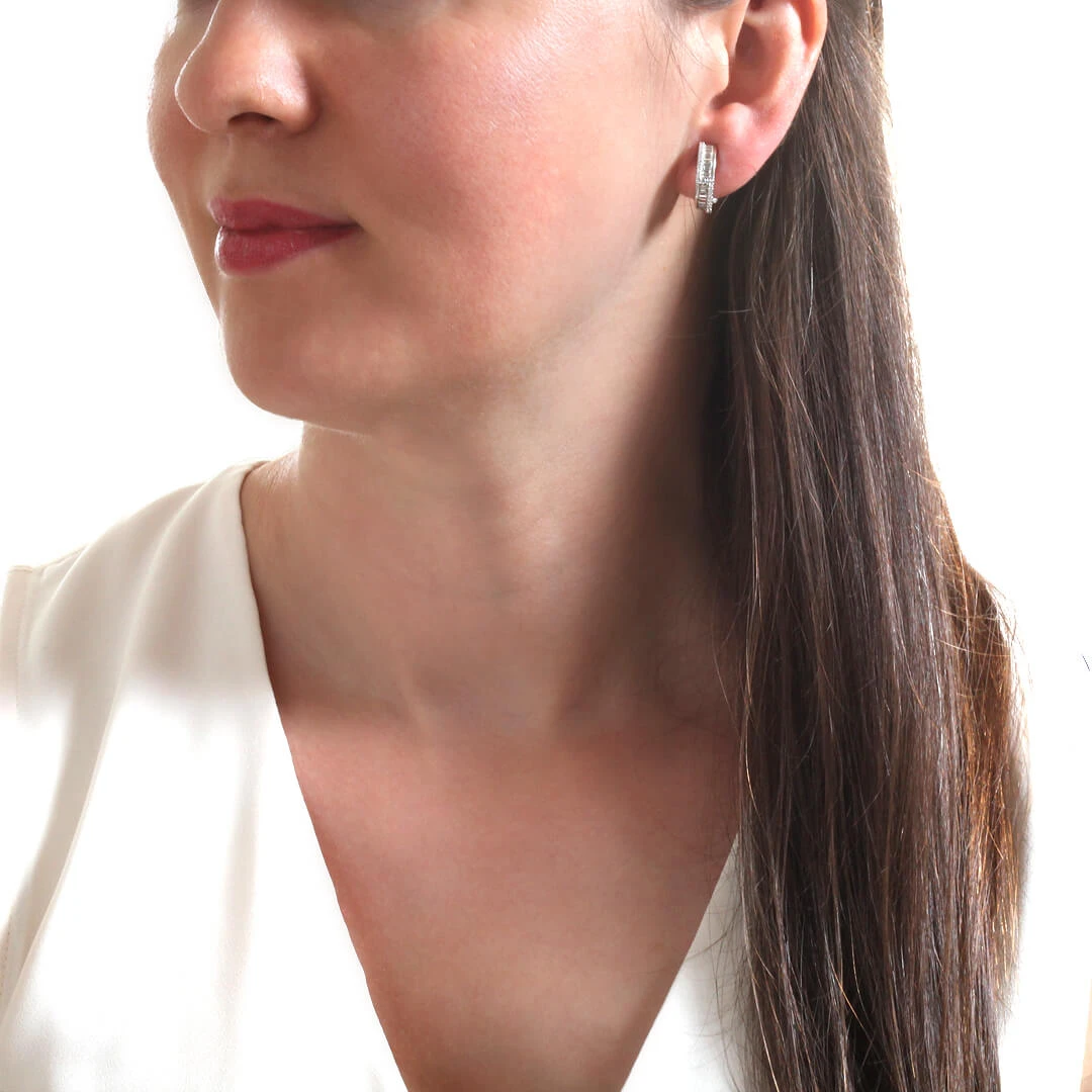 Pırlanta Baget Altın Klipsli Taşlı Küpe (ME04060)