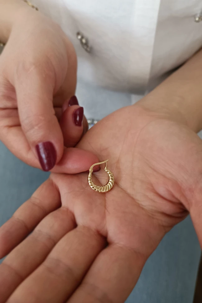 Sarı Altın 1.5 Cm Süzme Bombe Midye Halka Küpe