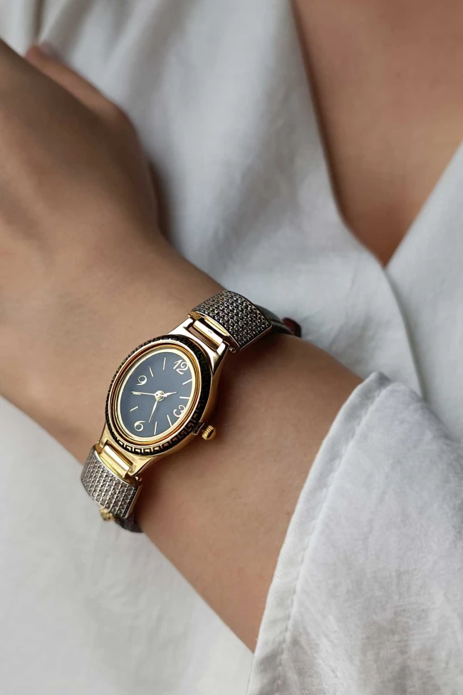 Sarı Altın Oval Model Taşlı Altın Kadın Saat