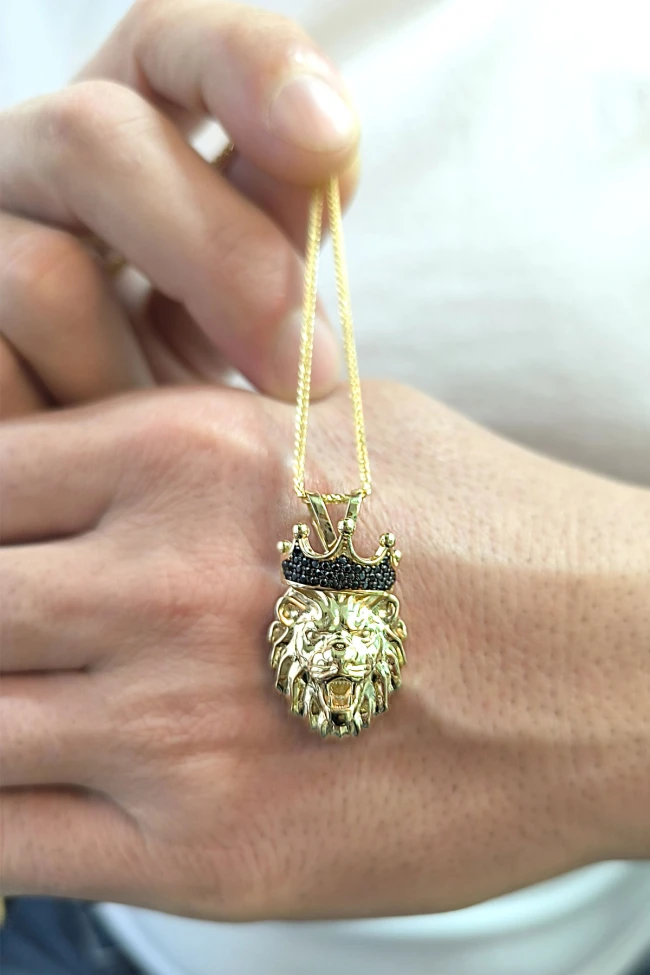 3.5 Cm Siyah Taşlı Erkek Aslan Altın Kolye