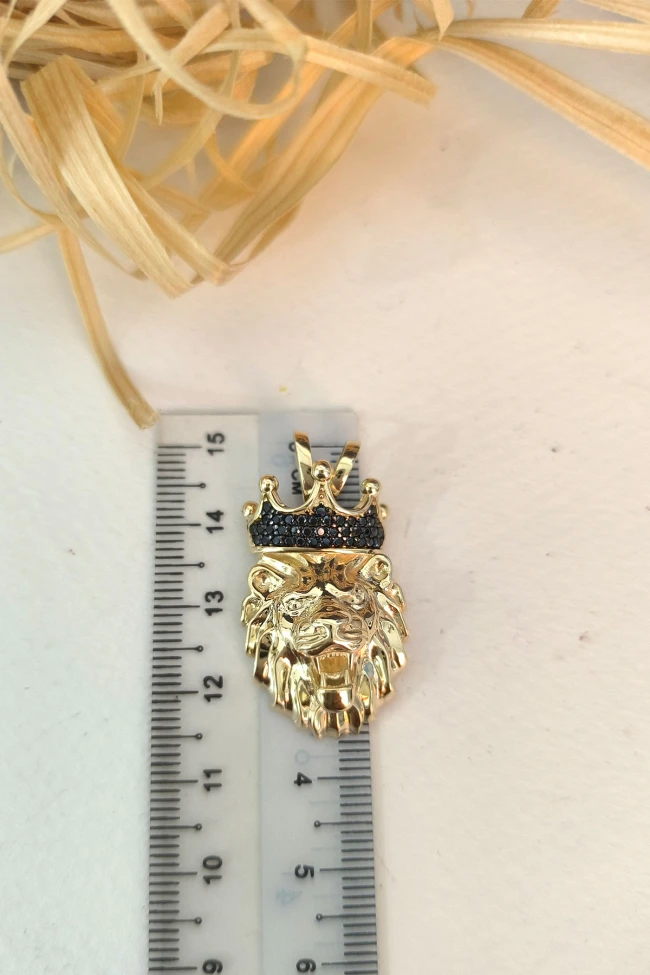Altın 3.5 Cm Büyük Boy Siyah Taşlı Aslan Kolye Ucu