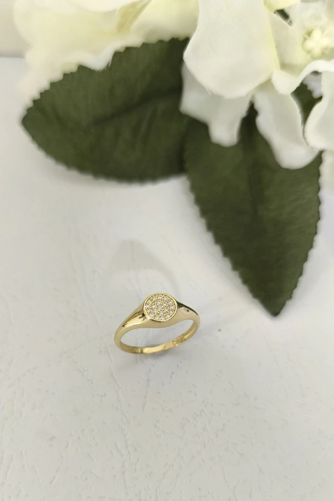 Taşlı Tasarım Altın Minimal Yüzük