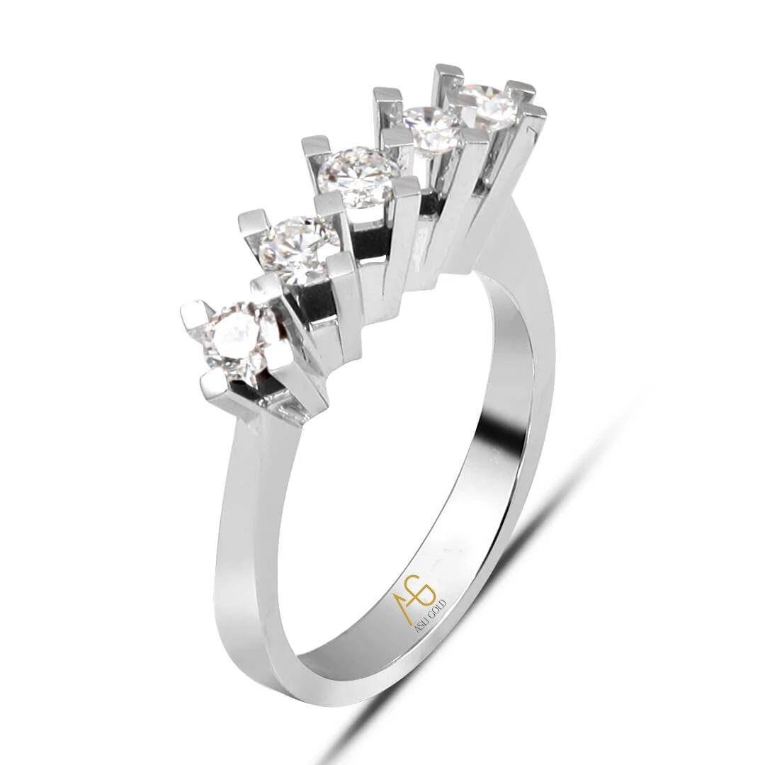 0.62 Ct. Hrd Sertifikalı Pırlanta Beş Taş (LR06694)