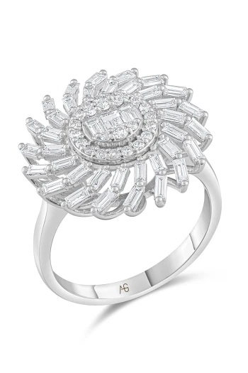 Altın Güneş Model Baget Taşlı Pırlanta Yüzük