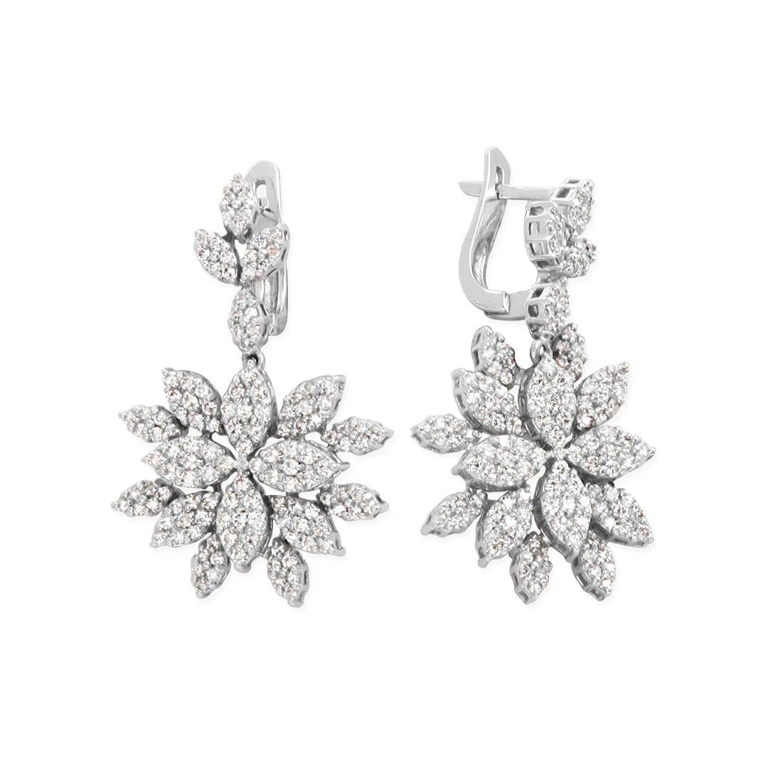 Gösterişli Pırlanta Altın Küpe (EA00052)