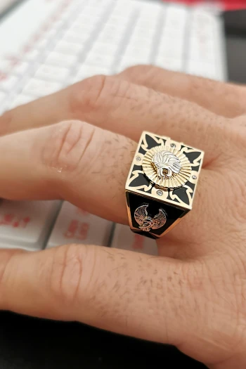 Kurt Ve Kartal Figürlü Altın Erkek Yüzük