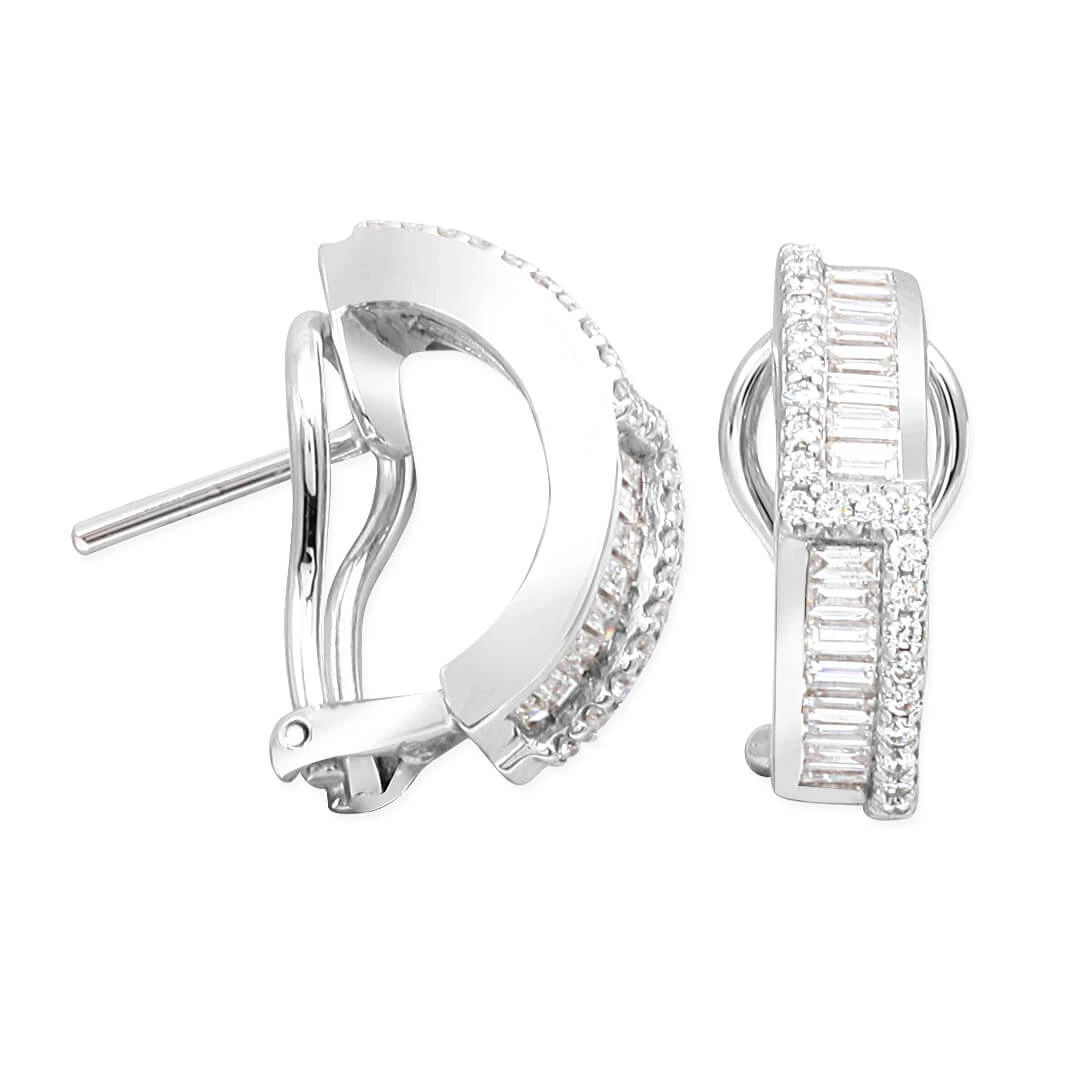 Pırlanta Baget Altın Klipsli Taşlı Küpe (ME04060)